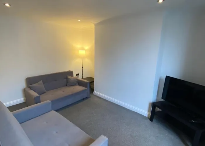 Flex Lets - Azalea Terrace Apartments